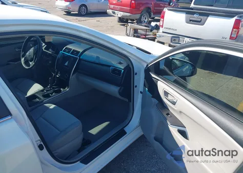 2016 Toyota Camry Le из США, поврежденный, VIN 4T4BF1FK4GR561084